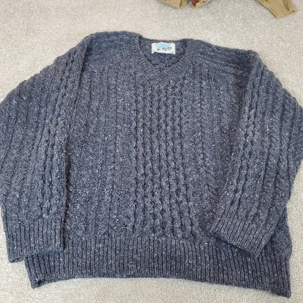 NOAH Wild Atlantic Donegal Wool Cable Knit Sweater Gray Speckle V Neck SZ Large